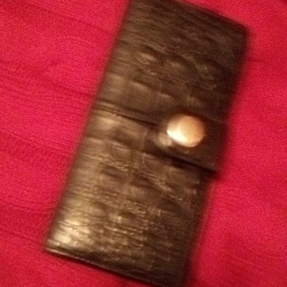 Brahmin Wallet - Picture 4 of 4
